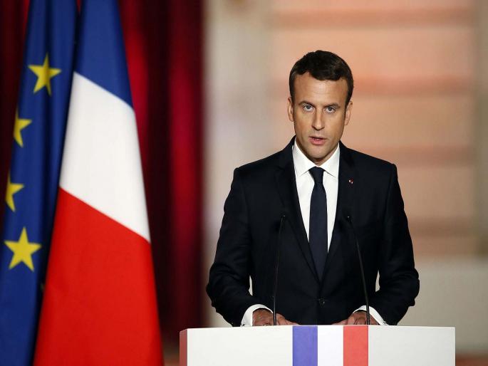 France's big decision to curb terrorism, ban foreign imams from coming to the country | फुटीरतावाद, दहशतवाद रोखण्यासाठी फ्रान्सचा मोठा निर्णय, विदेशी इमामांवर देशात येण्यास घातली बंदी