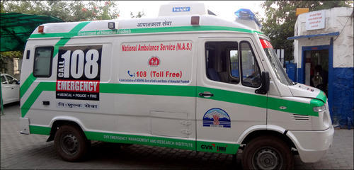 ambulance service employee expelled | महिलेच्या मृत्यूप्रकरणी रुग्णसेविका कर्मचारी बडतर्फ ambulance service employee expelled | महिलेच्या मृत्यूप्रकरणी रुग्णसेविका कर्मचारी बडतर्फ