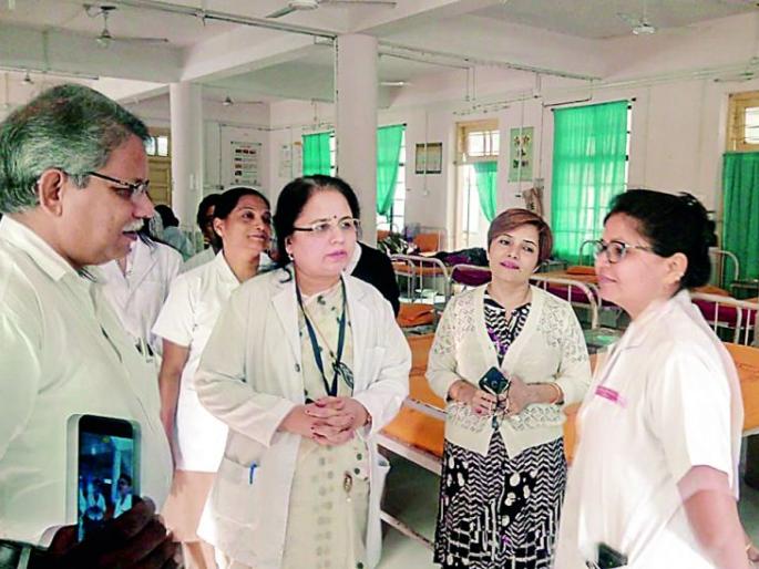 Due to lack of facilities Patients service In Nagpur Employees Insurance Hospital paralyzed | सोईंअभावी नागपूर विमा रुग्णालयातील रुग्णसेवा प्रभावित  Due to lack of facilities Patients service In Nagpur Employees Insurance Hospital paralyzed | सोईंअभावी नागपूर विमा रुग्णालयातील रुग्णसेवा प्रभावित