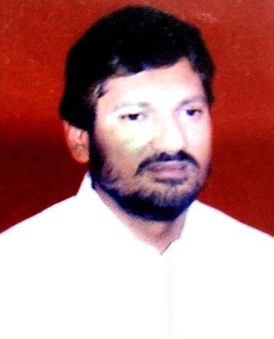 Employees ransacked houses in rural areas | ग्रामीण भागात कर्मचाऱ्यांनी घर अन् घर पिंजून काढले - डॉ.दिलीप पाटोडे