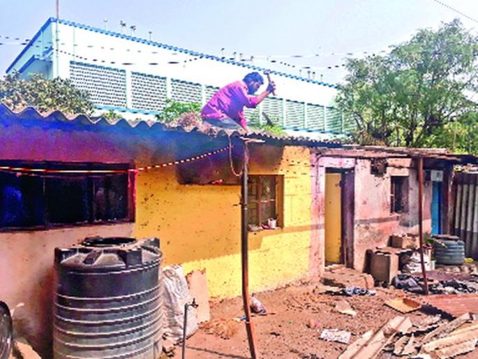 The citizens themselves have already encroached | नागरिकांनीच स्वत:हून काढली अतिक्रमणे The citizens themselves have already encroached | नागरिकांनीच स्वत:हून काढली अतिक्रमणे