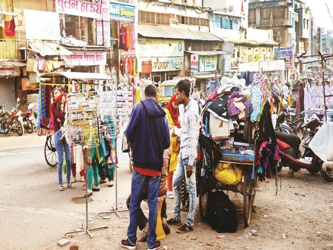 The encroachment removal campaign fails in Aurangabad | अतिक्रमण हटाव मोहीम ‘पाट्या’ टाकणारी The encroachment removal campaign fails in Aurangabad | अतिक्रमण हटाव मोहीम ‘पाट्या’ टाकणारी