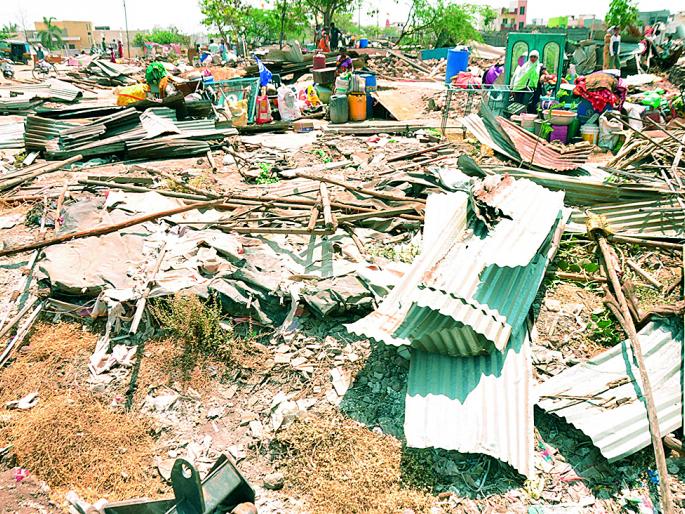 180 encroachments removed in Chhatrapati Sambhajinagar, defying citizens' insults and huge opposition! | नागरिकांच्या शिव्या, प्रचंड विरोध झुगारून छत्रपती संभाजीनगरात १८० अतिक्रमणे हटविली! 180 encroachments removed in Chhatrapati Sambhajinagar, defying citizens' insults and huge opposition! | नागरिकांच्या शिव्या, प्रचंड विरोध झुगारून छत्रपती संभाजीनगरात १८० अतिक्रमणे हटविली!