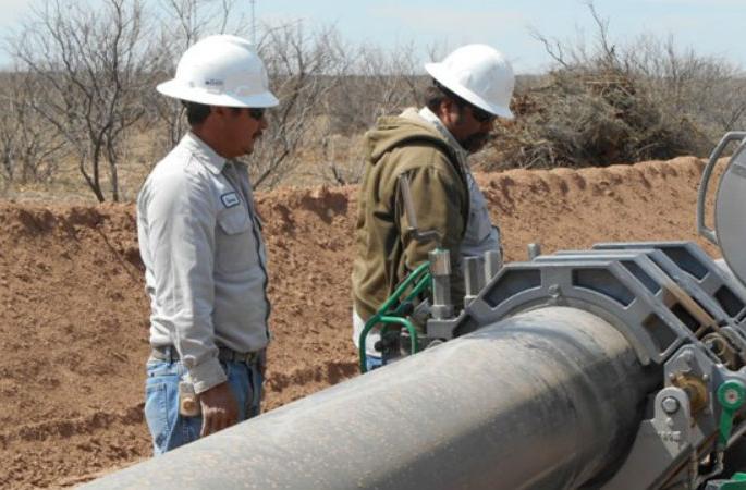 Results of water supply in Solapur; The Ujni water tank closed for two days | सोलापूरातील पाणीपुरवठ्यावर परिणाम ; उजनी जलवाहिनी दोन दिवसांसाठी बंद