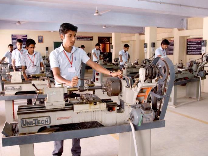 Don't want education in Pune-Mumbai, ...; 'Good day' to colleges in Vidarbha | पुण्या-मुंबईत शिक्षण नको रे बाबा...; विदर्भातील महाविद्यालयांना ‘अच्छे दिन’