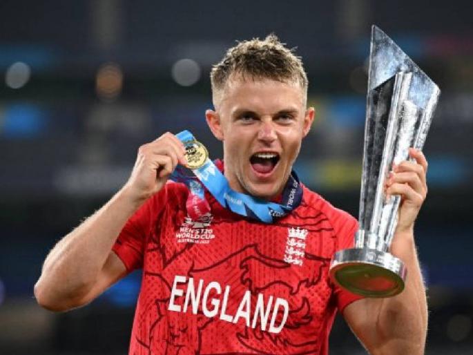 England all-rounder and most expensive player in IPL history Sam Curran banned from flying by airlines  | IPLच्या सर्वात महागड्या खेळाडूला उड्डाण करण्यापासून रोखले; एअरलाइन्सने सांगितलं हास्यास्पद कारण