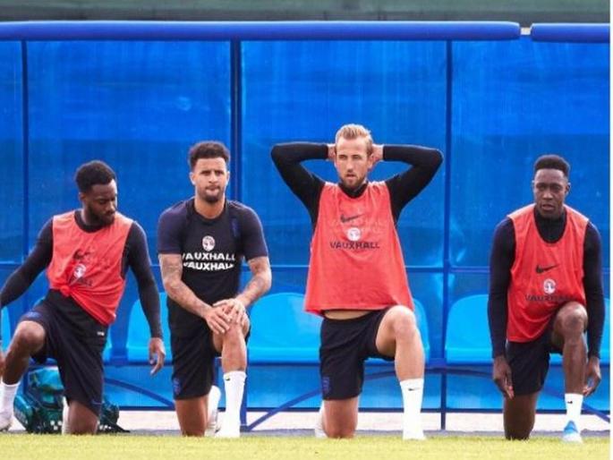 FIFA World Cup 2018: England defeats Tunisia 2-1 | FIFA World Cup 2018: इंग्लंडकडून ट्युनिशियाचा 2-1नं पराभव FIFA World Cup 2018: England defeats Tunisia 2-1 | FIFA World Cup 2018: इंग्लंडकडून ट्युनिशियाचा 2-1नं पराभव