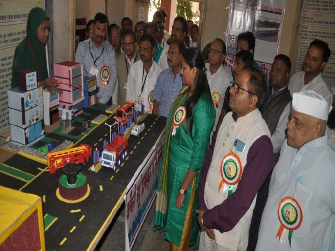 217 "discoveries" from child curators' inquiries | बाल संशोधकांच्या जिज्ञासेतून घडलेल्या 217 ‘शोधांनी’ वेधले लक्ष 217 "discoveries" from child curators' inquiries | बाल संशोधकांच्या जिज्ञासेतून घडलेल्या 217 ‘शोधांनी’ वेधले लक्ष