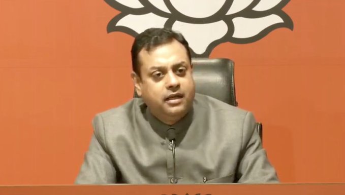 Sonia Gandhi, Sharad Pawar should apologize; BJP offensive against anti-Hindu statement | सोनिया गांधी, शरद पवारांनी माफी मागावी; हिंदूविरोधी वक्तव्यावरुन भाजपा आक्रमक Sonia Gandhi, Sharad Pawar should apologize; BJP offensive against anti-Hindu statement | सोनिया गांधी, शरद पवारांनी माफी मागावी; हिंदूविरोधी वक्तव्यावरुन भाजपा आक्रमक