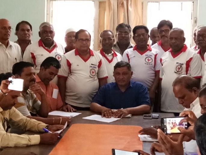 EPS 95 Organizations in the mood of agitation | ईपीएस ९५ संघटना आंदोलनाच्या पवित्र्यात EPS 95 Organizations in the mood of agitation | ईपीएस ९५ संघटना आंदोलनाच्या पवित्र्यात