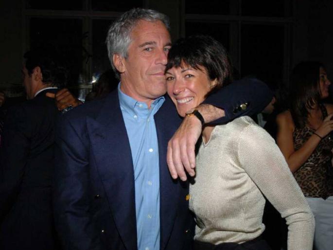 Epstein's luxurious 'Zorro Ranch' re-investigated; Justice Department's decision in sexual abuse case | एपस्टीनच्या आलिशान ‘झोरो रॅंँच’ची पुन्हा चौकशी; लैंगिक शोषणप्रकरणी न्याय विभागाचा निर्णय Epstein's luxurious 'Zorro Ranch' re-investigated; Justice Department's decision in sexual abuse case | एपस्टीनच्या आलिशान ‘झोरो रॅंँच’ची पुन्हा चौकशी; लैंगिक शोषणप्रकरणी न्याय विभागाचा निर्णय