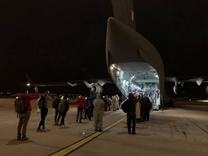 Coronavirus: In 22 days, 4 thousand 239 foreign tourists were sent from Goa to their homeland | २२ दिवसात गोव्यातून ४ हजार २३९ विदेशी पर्यटकांना मायदेशी पाठवलं Coronavirus: In 22 days, 4 thousand 239 foreign tourists were sent from Goa to their homeland | २२ दिवसात गोव्यातून ४ हजार २३९ विदेशी पर्यटकांना मायदेशी पाठवलं