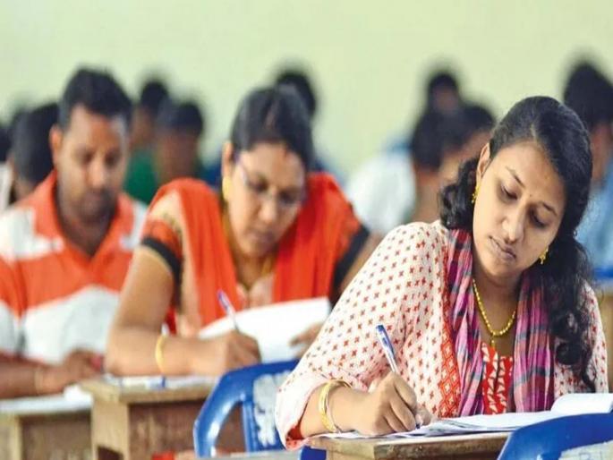 Teachers who took children's exams gave papers to keep their jobs; 11,442 teachers attended | मुलांची परीक्षा घेणाऱ्या शिक्षकांनी नोकरी टिकवण्यासाठी दिला पेपर; ११,४४२ शिक्षकांनी लावली हजेरी