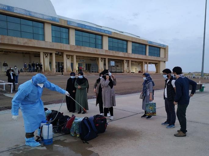 Fourth batch of 53 Indians has arrived to India from Iran says External Affairs Minister S Jaishankar sna | Corona : इराणमधून पुन्हा ५3 भारतीय स्वदेशी परतले, आतापर्यंत ३८९ जणांची सुटका Fourth batch of 53 Indians has arrived to India from Iran says External Affairs Minister S Jaishankar sna | Corona : इराणमधून पुन्हा ५3 भारतीय स्वदेशी परतले, आतापर्यंत ३८९ जणांची सुटका