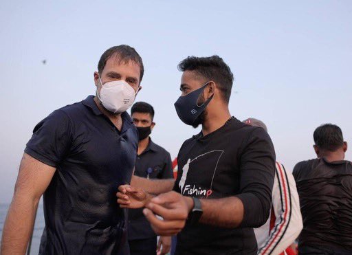 Have you seen Rahul Gandhi's abs? Olympic champion vijender singh athletes are also appreciated | राहुल गांधींचे एब्स पाहिले का? ऑलिंपिक विजेत्या खेळाडूनंही केलंय कौतुक Have you seen Rahul Gandhi's abs? Olympic champion vijender singh athletes are also appreciated | राहुल गांधींचे एब्स पाहिले का? ऑलिंपिक विजेत्या खेळाडूनंही केलंय कौतुक