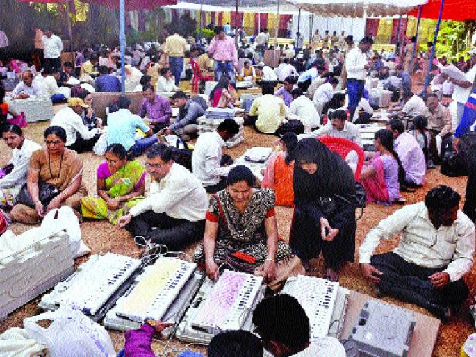  Initiatives against the polling booth | मतदानयंत्रांच्या विरोधात मोर्चेबांधणीला सुरुवात