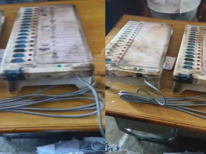 Crime against four who made viral the footage of setting EVM on fire | ईव्हीएम पेटविल्याचे चित्रीकरण व्हायरल करणाऱ्या चौघांवर गुन्हा; बागलवाडीतील घटना Crime against four who made viral the footage of setting EVM on fire | ईव्हीएम पेटविल्याचे चित्रीकरण व्हायरल करणाऱ्या चौघांवर गुन्हा; बागलवाडीतील घटना