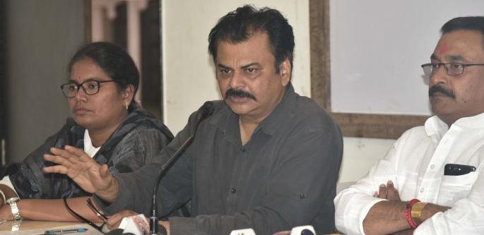 EVM hacking is BJP's planned event | ईव्हीएम हॅकिंग हा भाजपाचा नियोजित कार्यक्रम 