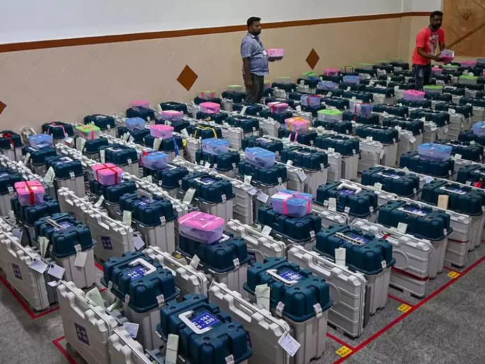 Third Eye Focus on the Strong Room; Voting machines in Mumbai, Thane, Raigad, Palghar are under tight security | स्ट्राँग रूमवर तिसऱ्या डोळ्याचे लक्ष; मुंबई, ठाणे, रायगड, पालघरमध्ये मतदानयंत्रे कडेकोट बंदोबस्तात
