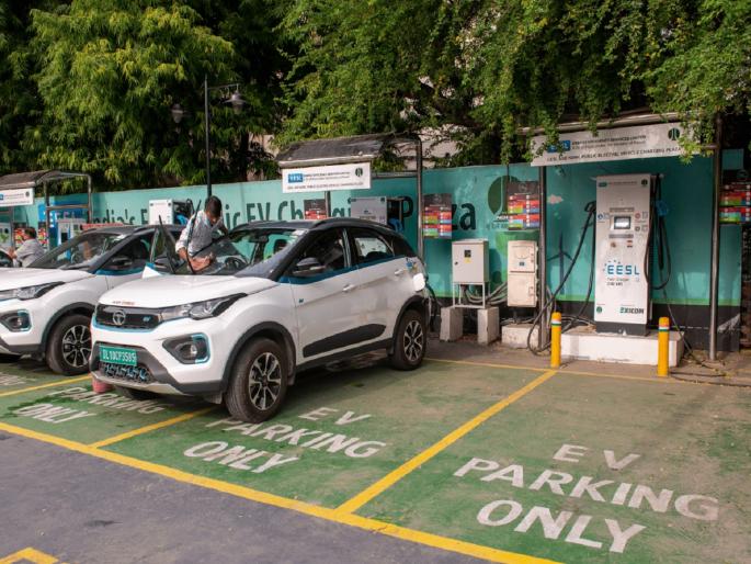 Not just CNG-Petrol; EV cars hit a new high in sales... | फक्त CNG-पेट्रोलच नाही; EV गाड्यांनी गाठला विक्रीचा नवा उच्चांक...