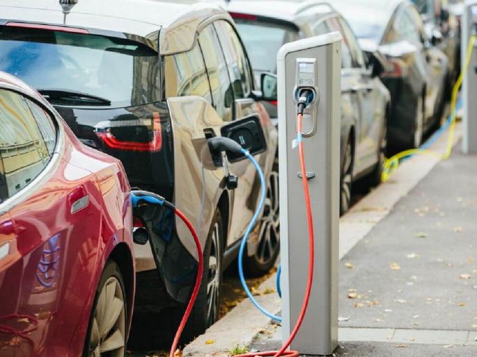 New EV Policy: Tesla to enter India soon; New EV policy introduced by central government, see... | केंद्र सरकारने जाहीर केले नवीन EV धोरण, Tesla चा भारतात येण्याचा मार्ग मोकळा New EV Policy: Tesla to enter India soon; New EV policy introduced by central government, see... | केंद्र सरकारने जाहीर केले नवीन EV धोरण, Tesla चा भारतात येण्याचा मार्ग मोकळा