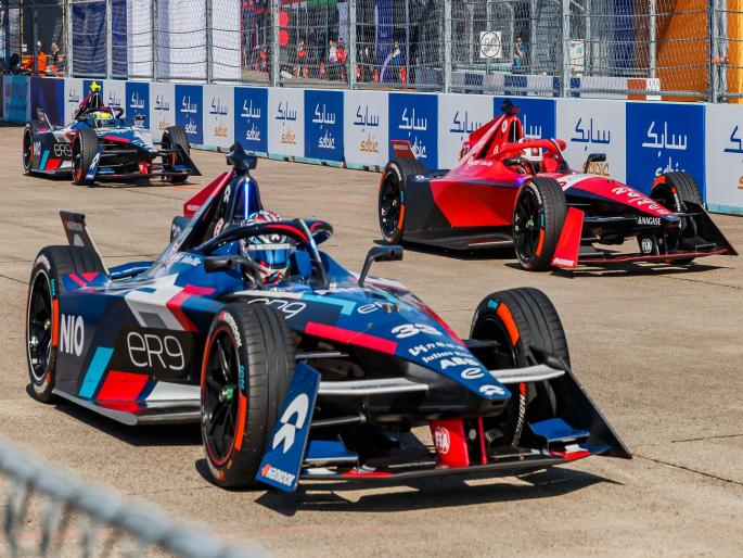 Formula E Racing: The thrill of electric formula car racing will start tomorrow; All eyes are on 'this' Indian company... | इले‍क्ट्रिक फॉर्मूला कार रेसिंगचा थरार; 'या' भारतीय कंपनीवर सर्वांच्या नजरा...