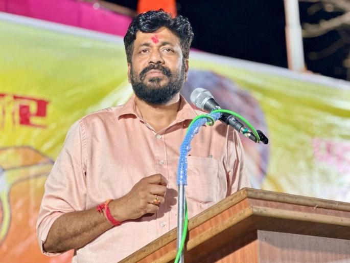 Big political setback for former MLA Bachhu Kadu Disqualified as District Bank Chairman | माजी आमदार बच्चू कडू यांना मोठा राजकीय धक्का; जिल्हा बँकेचे अध्यक्ष म्हणून अपात्र