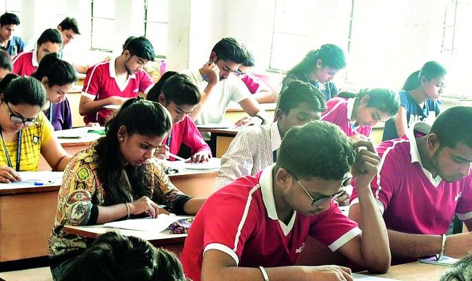 Lokmat Impact: Go to the examination center, stop copy | लोकमत इम्पॅक्ट : परीक्षा केंद्रावर जा, कॉपी रोखा Lokmat Impact: Go to the examination center, stop copy | लोकमत इम्पॅक्ट : परीक्षा केंद्रावर जा, कॉपी रोखा