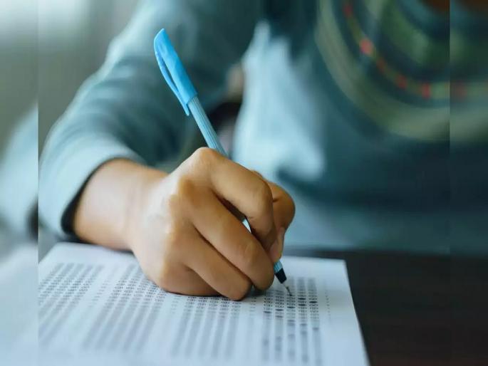 Vidhi exams should be postponed...! Unions demand on student grievances | विधीच्या परीक्षा पुढे ढकलाव्यात ...! विद्यार्थ्यांच्या तक्रारींवर संघटनांची मागणी Vidhi exams should be postponed...! Unions demand on student grievances | विधीच्या परीक्षा पुढे ढकलाव्यात ...! विद्यार्थ्यांच्या तक्रारींवर संघटनांची मागणी