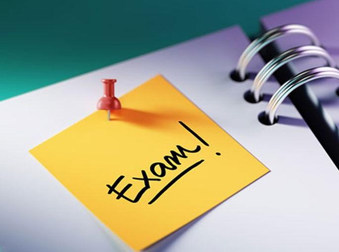 It is impossible to take final year exams till September 30! | अंतिम वर्षांच्या परीक्षा ३० सप्टेंबरपर्यंत घेणे अशक्यच : परिचर्चेत उमटला सूर It is impossible to take final year exams till September 30! | अंतिम वर्षांच्या परीक्षा ३० सप्टेंबरपर्यंत घेणे अशक्यच : परिचर्चेत उमटला सूर