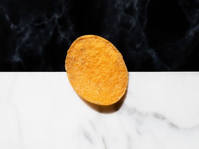 OMG! Worlds most expensive potato chips costs 4000 rupees for 5 pieces | बाप रे बाप! हे जगातले सर्वात महागडे बटाट्याचे चिप्स, ४ हजार रूपयात मिळतात केवळ ५ स्लाइस!