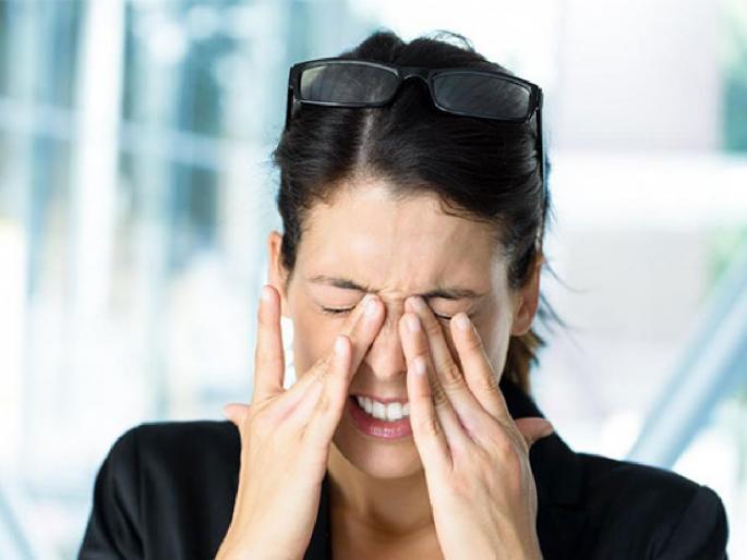 Eyes burning due to pollution, start these home remedies today itself | प्रदुषणामुळे डोळ्यांची आग होतेय, आजच करा 'हे' घरगुती उपाय Eyes burning due to pollution, start these home remedies today itself | प्रदुषणामुळे डोळ्यांची आग होतेय, आजच करा 'हे' घरगुती उपाय