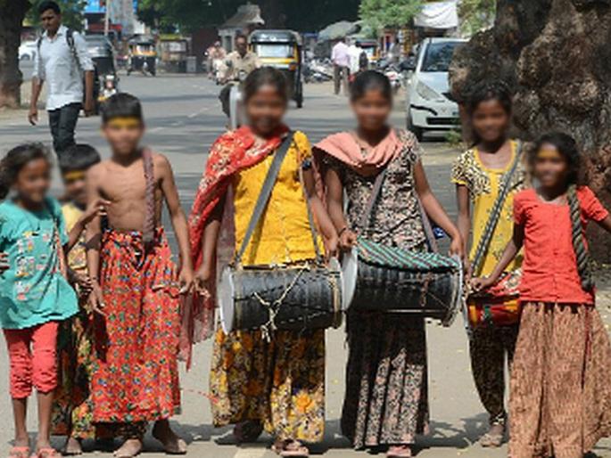 The Child Rights Act is only on paper | बालहक्क कायदा केवळ कागदावरच The Child Rights Act is only on paper | बालहक्क कायदा केवळ कागदावरच