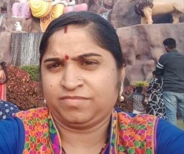 Brother kills sister over family dispute Incidents in Nagpur district | काैटुंबिक वादातून भावाने केली बहिणीची हत्या; नागपूर जिल्ह्यातील घटना Brother kills sister over family dispute Incidents in Nagpur district | काैटुंबिक वादातून भावाने केली बहिणीची हत्या; नागपूर जिल्ह्यातील घटना