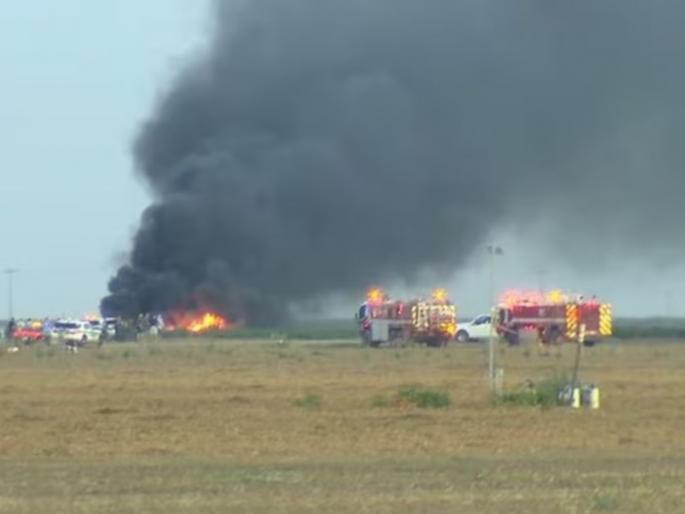 us california f35 fighter jet crashes naval base lemoore pilot safe | Video - भीषण! अमेरिकेमध्ये F-35 फायटर जेट क्रॅश; पायलटने 'असा' वाचवला जीव us california f35 fighter jet crashes naval base lemoore pilot safe | Video - भीषण! अमेरिकेमध्ये F-35 फायटर जेट क्रॅश; पायलटने 'असा' वाचवला जीव