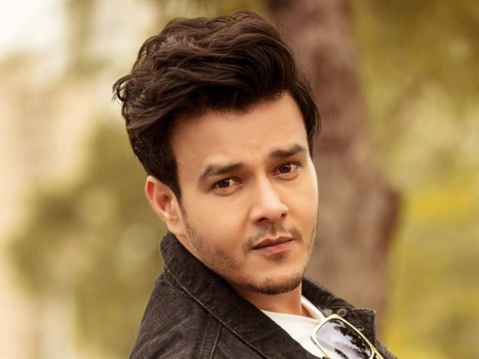 'Shakti' fame actor Aniruddha Dave's health deteriorated due to corona, admitted to ICU | 'शक्ति' फेम अभिनेता अनिरुद्ध दवेची कोरोनामुळे बिघडली तब्येत, आयसीयूत दाखल 'Shakti' fame actor Aniruddha Dave's health deteriorated due to corona, admitted to ICU | 'शक्ति' फेम अभिनेता अनिरुद्ध दवेची कोरोनामुळे बिघडली तब्येत, आयसीयूत दाखल