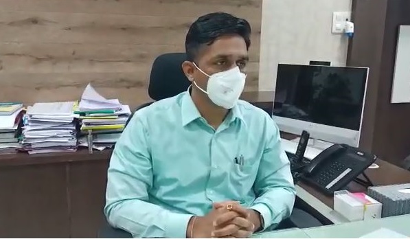 Lockdown issued in Yavatmal; Rakesh Tikait's meeting canceled | यवतमाळात लॉकडाऊन जारी; राकेश टिकैत यांची सभा रद्द Lockdown issued in Yavatmal; Rakesh Tikait's meeting canceled | यवतमाळात लॉकडाऊन जारी; राकेश टिकैत यांची सभा रद्द