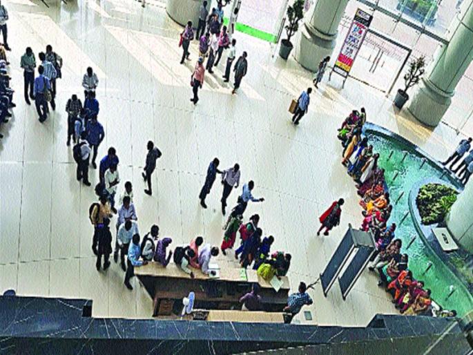 Action for LTTE employees, 102 employees issued notice for reasons | लेटलतिफ कर्मचाऱ्यांवर कारवाई, १०२ कर्मचाºयांना दिली कारणेदाखवा नोटीस Action for LTTE employees, 102 employees issued notice for reasons | लेटलतिफ कर्मचाऱ्यांवर कारवाई, १०२ कर्मचाºयांना दिली कारणेदाखवा नोटीस