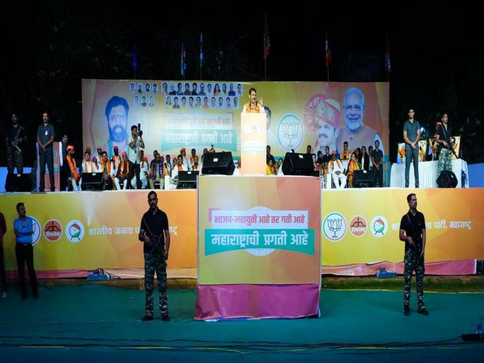 No matter how many barks the works in Bhosari will not be covered devendra fadnavis criticizes the mahavikas aghadi | Devendra Fadnavis: कितीही भुंका, भोसरीतील कामे झाकली जाणार नाहीत; फडणवीसांची आघाडीवर टीका No matter how many barks the works in Bhosari will not be covered devendra fadnavis criticizes the mahavikas aghadi | Devendra Fadnavis: कितीही भुंका, भोसरीतील कामे झाकली जाणार नाहीत; फडणवीसांची आघाडीवर टीका