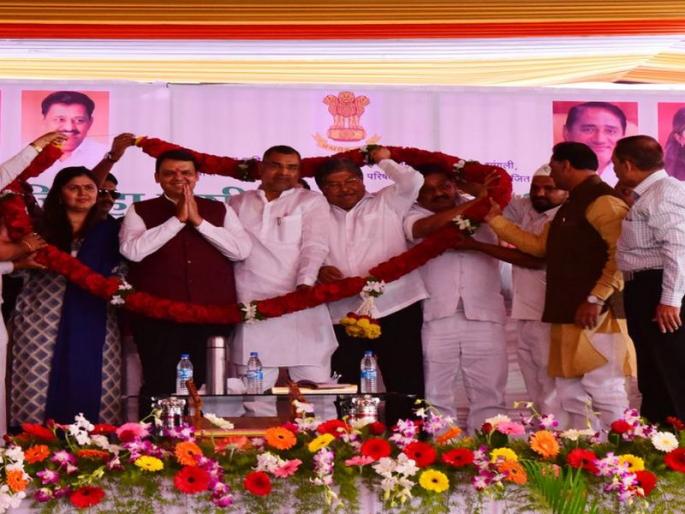 State Government is committed to change in agriculture - Chief Minister | कृषिक्षेत्रात परिवर्तन करण्यासाठी राज्य शासन कटिबद्ध - मुख्यमंत्री State Government is committed to change in agriculture - Chief Minister | कृषिक्षेत्रात परिवर्तन करण्यासाठी राज्य शासन कटिबद्ध - मुख्यमंत्री