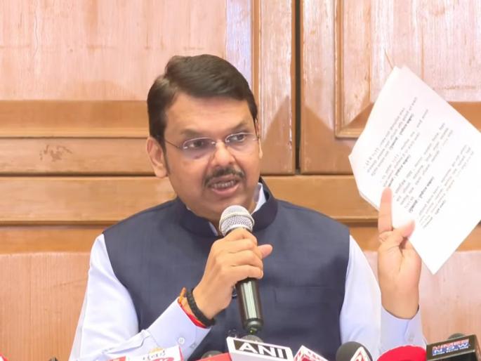 Government contract recruitment cancelled, Devendra Fadnavis's announcement; Serious allegations against uddhav Thackeray- Sharad Pawar | कंत्राटी भरतीचा GR रद्द, देवेंद्र फडणवीसांची घोषणा; ठाकरे-पवारांवर गंभीर आरोप Government contract recruitment cancelled, Devendra Fadnavis's announcement; Serious allegations against uddhav Thackeray- Sharad Pawar | कंत्राटी भरतीचा GR रद्द, देवेंद्र फडणवीसांची घोषणा; ठाकरे-पवारांवर गंभीर आरोप