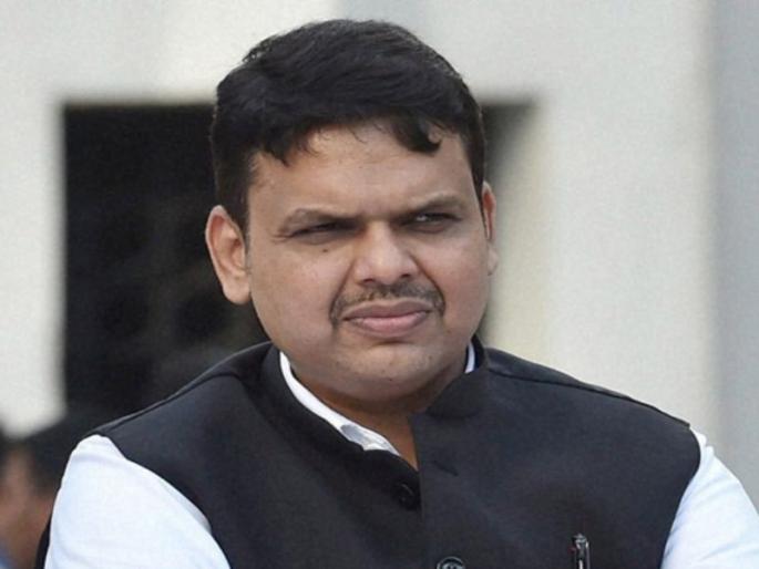 Black flags shown to Devendra Fadnavis in Pimpri Chinchwad Case filed against Congress office bearers | पिंपरीत देवेंद्र फडणवीसांना दाखवले काळे झेंडे; काॅंग्रेस पदाधिकाऱ्यांवर गुन्हा दाखल Black flags shown to Devendra Fadnavis in Pimpri Chinchwad Case filed against Congress office bearers | पिंपरीत देवेंद्र फडणवीसांना दाखवले काळे झेंडे; काॅंग्रेस पदाधिकाऱ्यांवर गुन्हा दाखल