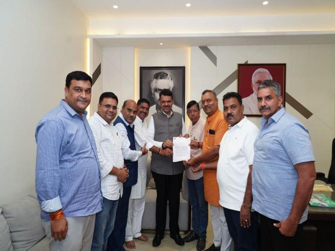 CM Devendra Fadnavis fills application for graduate voter list; Now the challenge of registration is before the office bearers of BJP | CM देवेंद्र फडणवीसांनी पदवीधर मतदार यादीसाठी भरला अर्ज; आता पदाधिकाऱ्यांसमोर नोंदणीचे आव्हान