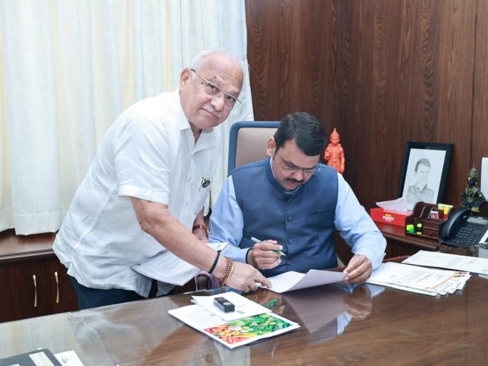 Complaints from BJP leaders against Sangli police chief notice from Home Minister devendra fadnavis | भाजप नेत्यांकडून सांगली पोलिस प्रमुखांविरोधात तक्रारी, गृहमंत्र्यांकडून दखल Complaints from BJP leaders against Sangli police chief notice from Home Minister devendra fadnavis | भाजप नेत्यांकडून सांगली पोलिस प्रमुखांविरोधात तक्रारी, गृहमंत्र्यांकडून दखल