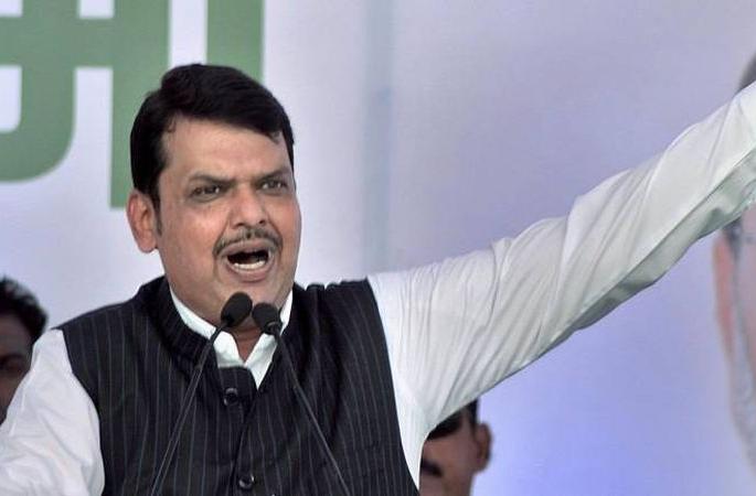 Will Show place to the rebels in Mahayuti - Chief Minister | महायुतीमधील बंडखोरांना त्यांची जागा दाखवून देऊ - मुख्यमंत्री Will Show place to the rebels in Mahayuti - Chief Minister | महायुतीमधील बंडखोरांना त्यांची जागा दाखवून देऊ - मुख्यमंत्री