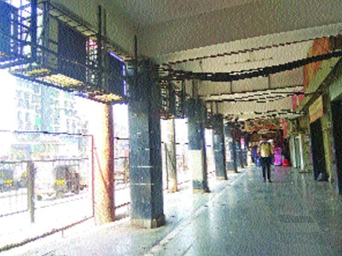 railway stations in the city | शहरातील रेल्वे स्थानकांसह प्रवाशांची सुरक्षा रामभरोसे railway stations in the city | शहरातील रेल्वे स्थानकांसह प्रवाशांची सुरक्षा रामभरोसे