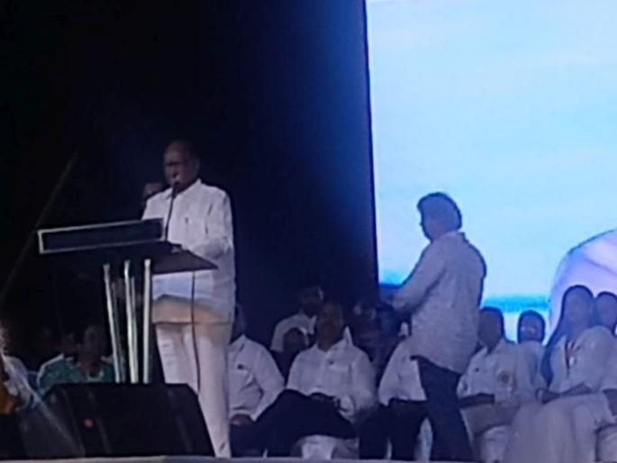 Misuse of power in the country and mace on fundamental rights says NCP leader Sharad Pawar | देशात सत्तेचा गैरवापर व मूलभूत अधिकारावर गदा - राष्ट्रवादीचे नेते शरद पवार Misuse of power in the country and mace on fundamental rights says NCP leader Sharad Pawar | देशात सत्तेचा गैरवापर व मूलभूत अधिकारावर गदा - राष्ट्रवादीचे नेते शरद पवार