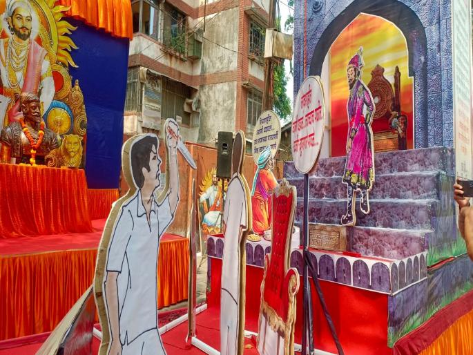 Loyal Indulkar in Shivshahi, Dagger-throwing Mawla in Lokshahi Controversial appearance by Shiv Sena Thackeray faction | शिवशाहीत निष्ठावान इंदुलकर तर लोकशाहित खंजीर खुपसणारे मावळे; शिवसेना ठाकरे गटाकडून वादग्रस्त देखावा 