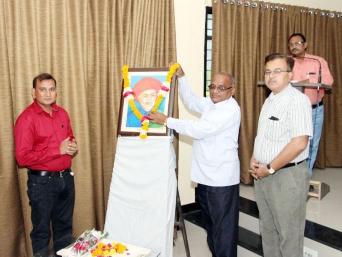 Mahatma Jyotiba Phule honored at Faizpur | फैजपूर येथे महात्मा ज्योतिबा फुले यांना आदरांजली Mahatma Jyotiba Phule honored at Faizpur | फैजपूर येथे महात्मा ज्योतिबा फुले यांना आदरांजली