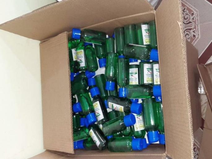 Fear of 'corona' and risk of counterfeit sanitizer | ‘कोरोना’ची भीती अन् बनावट सॅनिटायझरचा धोका Fear of 'corona' and risk of counterfeit sanitizer | ‘कोरोना’ची भीती अन् बनावट सॅनिटायझरचा धोका